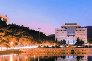 黎胤新基建让智慧校园更美好